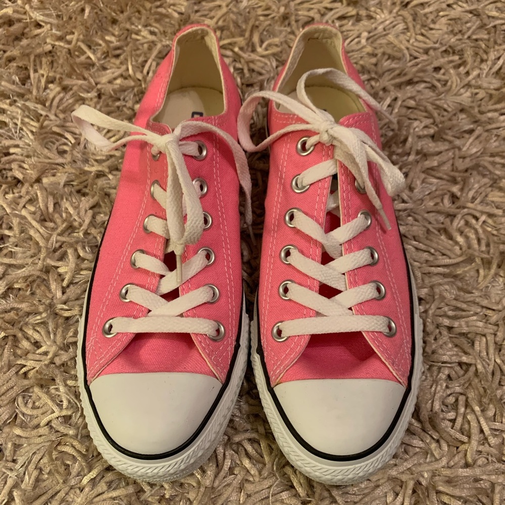 Pink Converse size 8